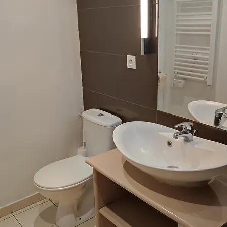 דירה 4 Pers Avec Terrasse, Piscine Et Parking A - Fr-1-165b-35 ז'וסייר