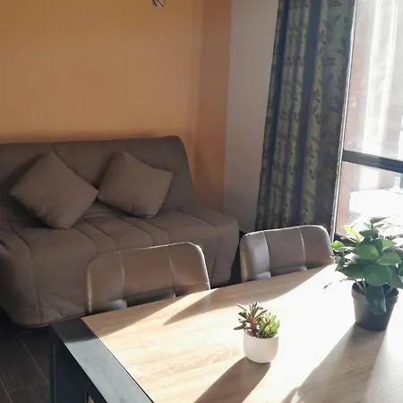 4 Pers Avec Terrasse, Piscine Et Parking A - Fr-1-165b-35 *