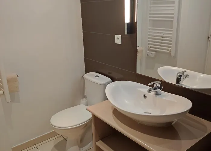 Apartment 4 Pers Avec Terrasse, Piscine Et Parking A - Fr-1-165b-35 Jausiers