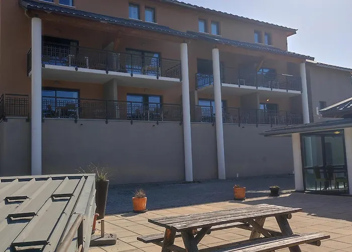 4 Pers Avec Terrasse, Piscine Et Parking A - Fr-1-165b-35 *